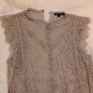 Cable & Gauge Tan Ruffled Sleeveless Blouse